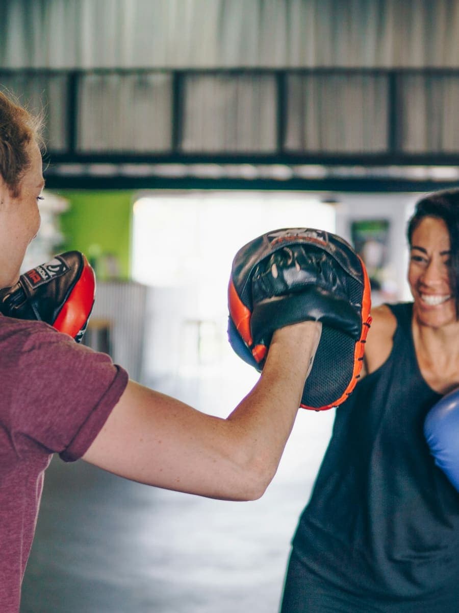 Boks eldiveni detayı, BUNN FIGHT