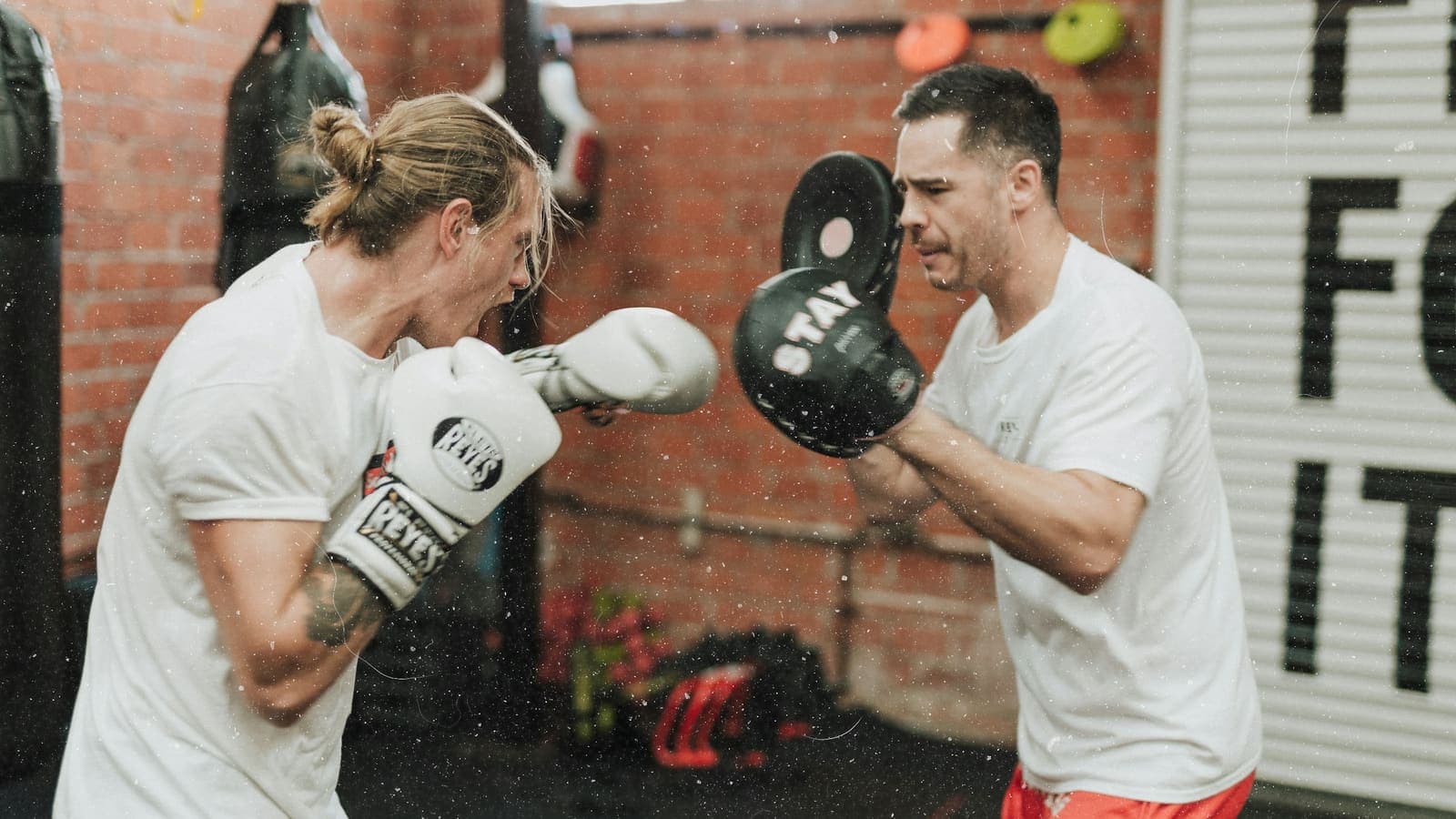 Kadıköy kickboks dersi — BUNN FIGHT antrenmanı